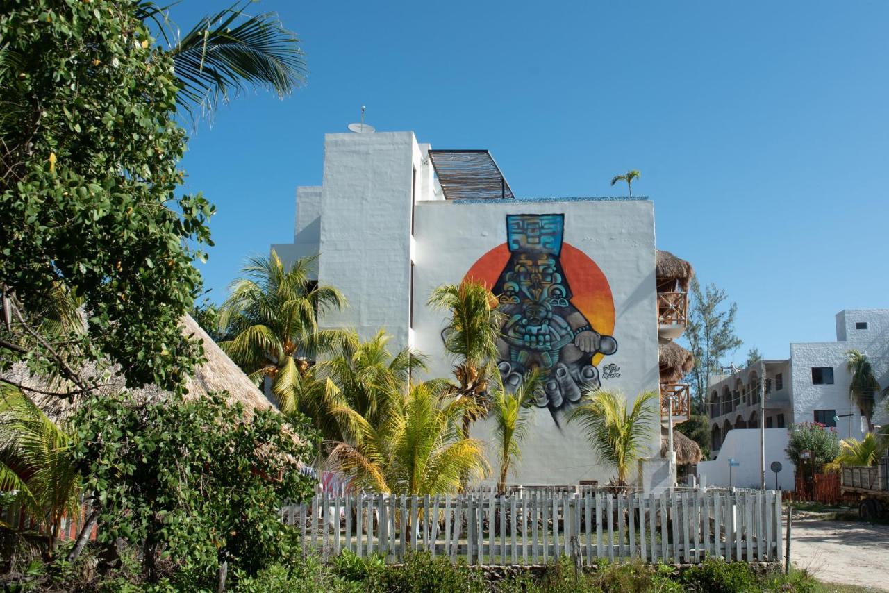 Hotel Mayari Holbox Bagian luar foto Mural in Tulum