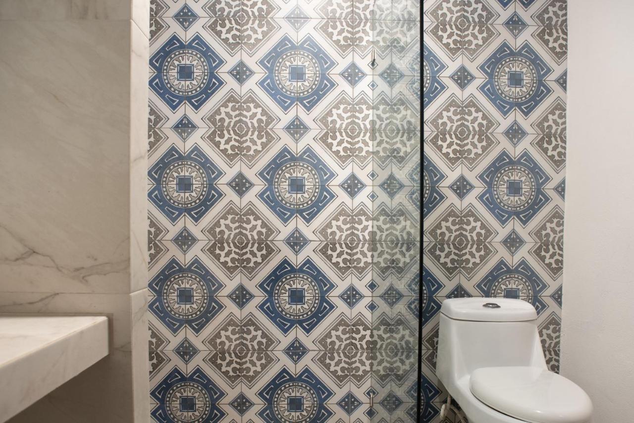 Hotel Mayari Holbox Bagian luar foto Bathroom tiles