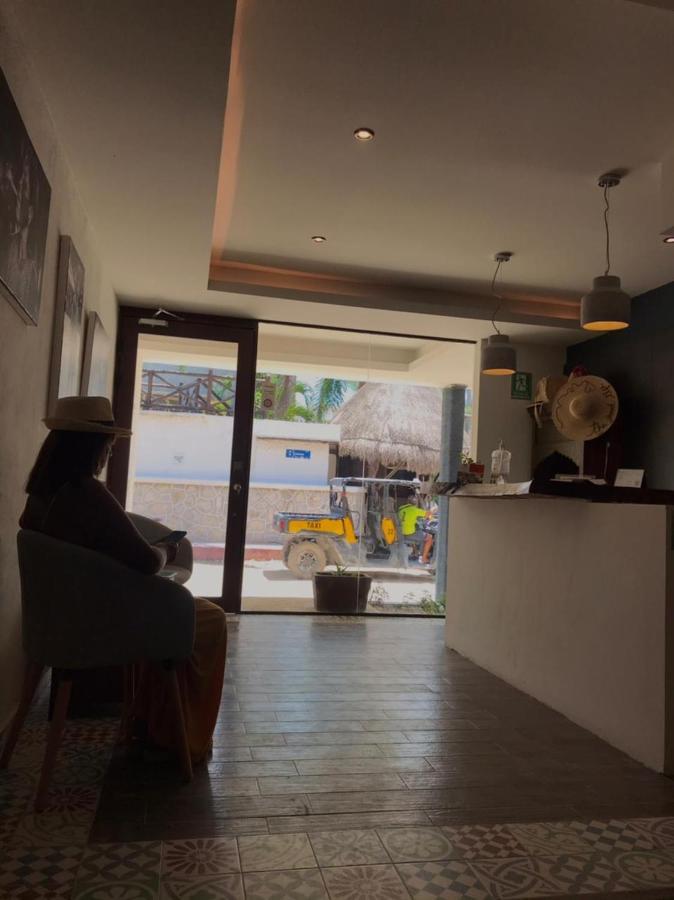 Hotel Mayari Holbox Bagian luar foto Reception area