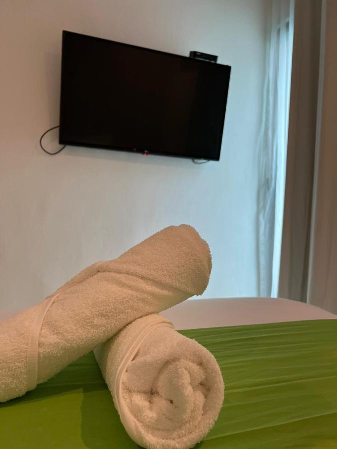Hotel Mayari Holbox Bagian luar foto A towel snake