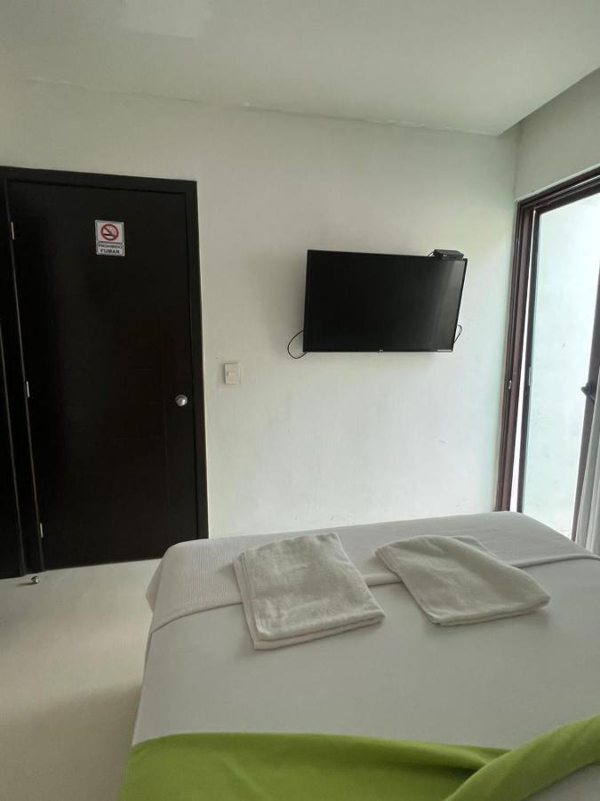 Hotel Mayari Holbox Bagian luar foto A room at the hotel